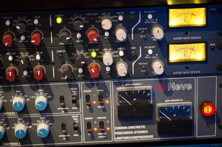 Rupert-Neve-diode-bridge-compressors