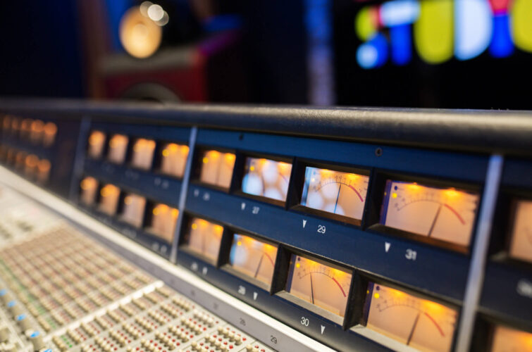 VU-meter-SSL-console