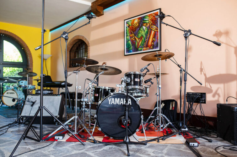 batteria-yamaha-set-microfoni
