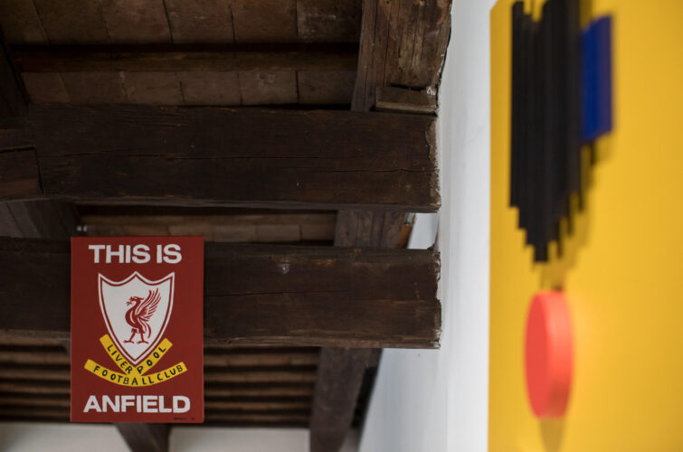 football-liverpool-lfc-ynwa-music-studio